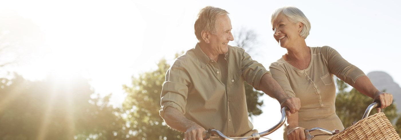 A picture of two seniors