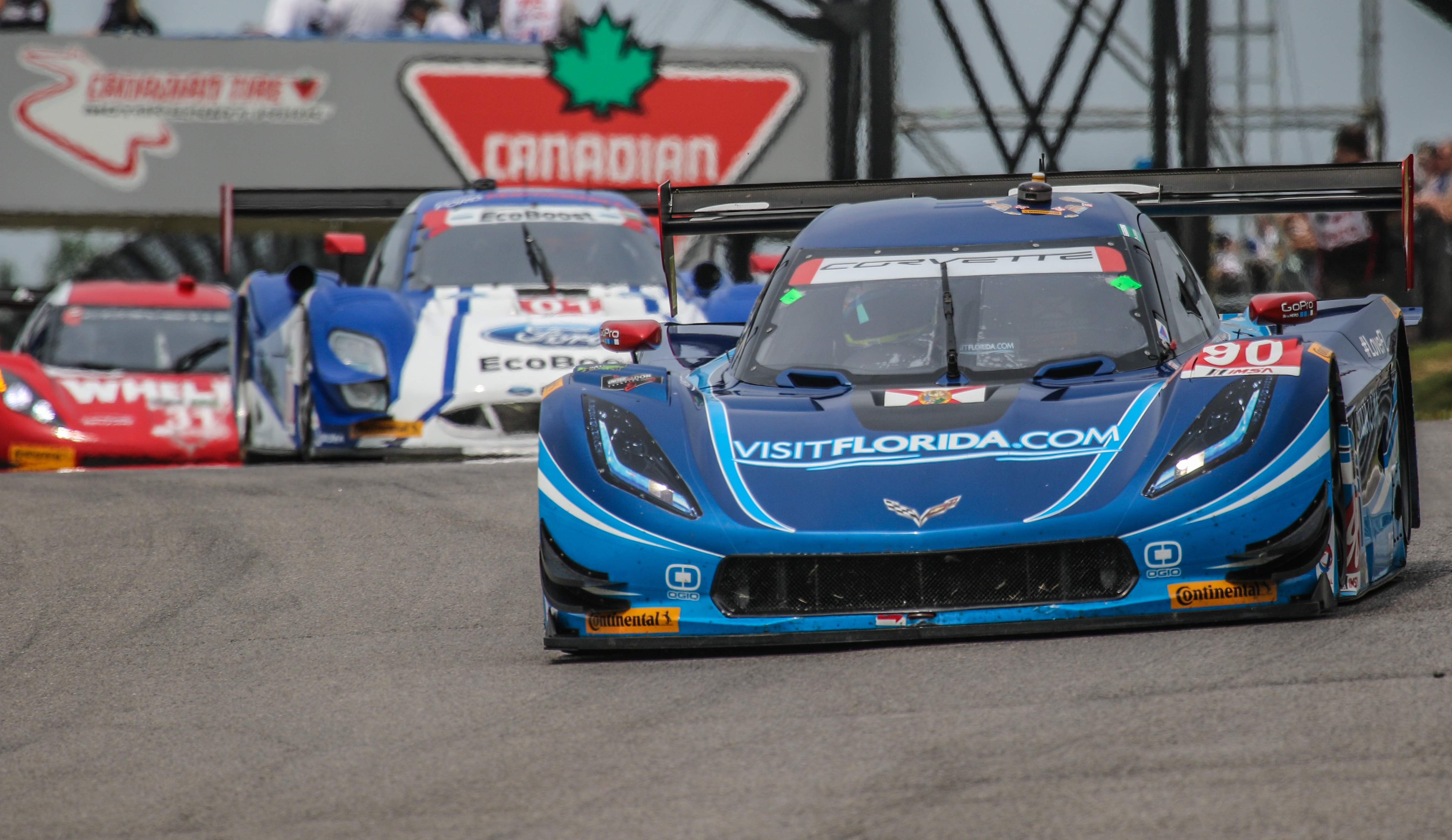 Several cars at the Canadian Tire Motorsport Park