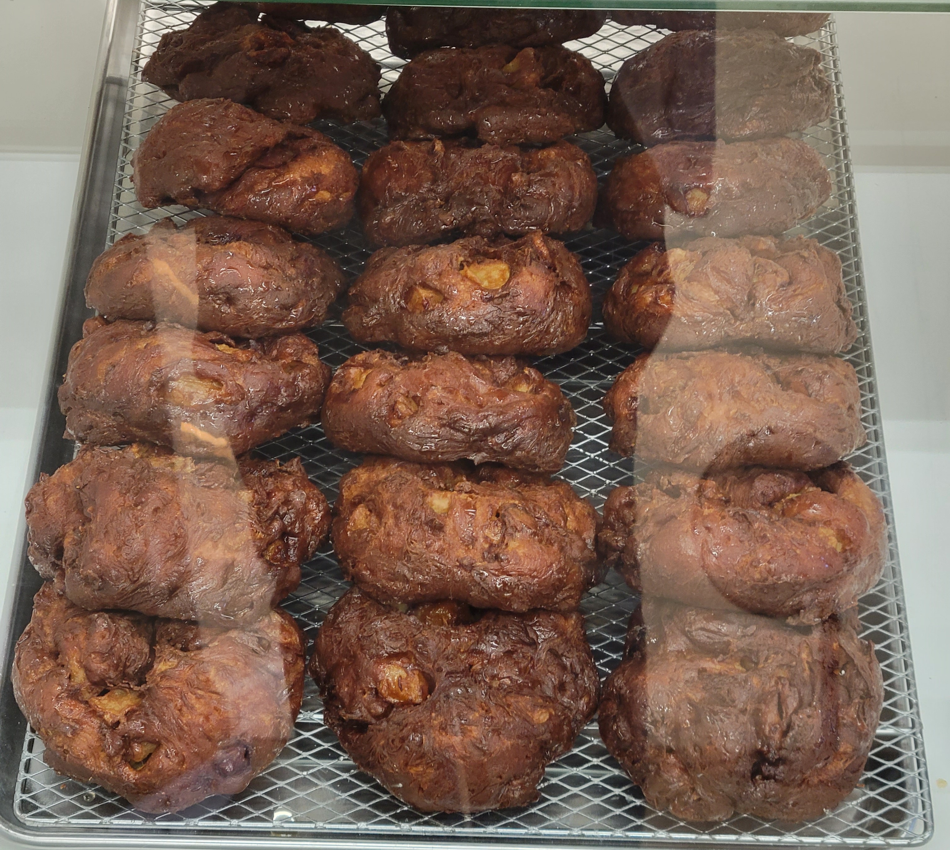 Little Thief apple fritters in display case