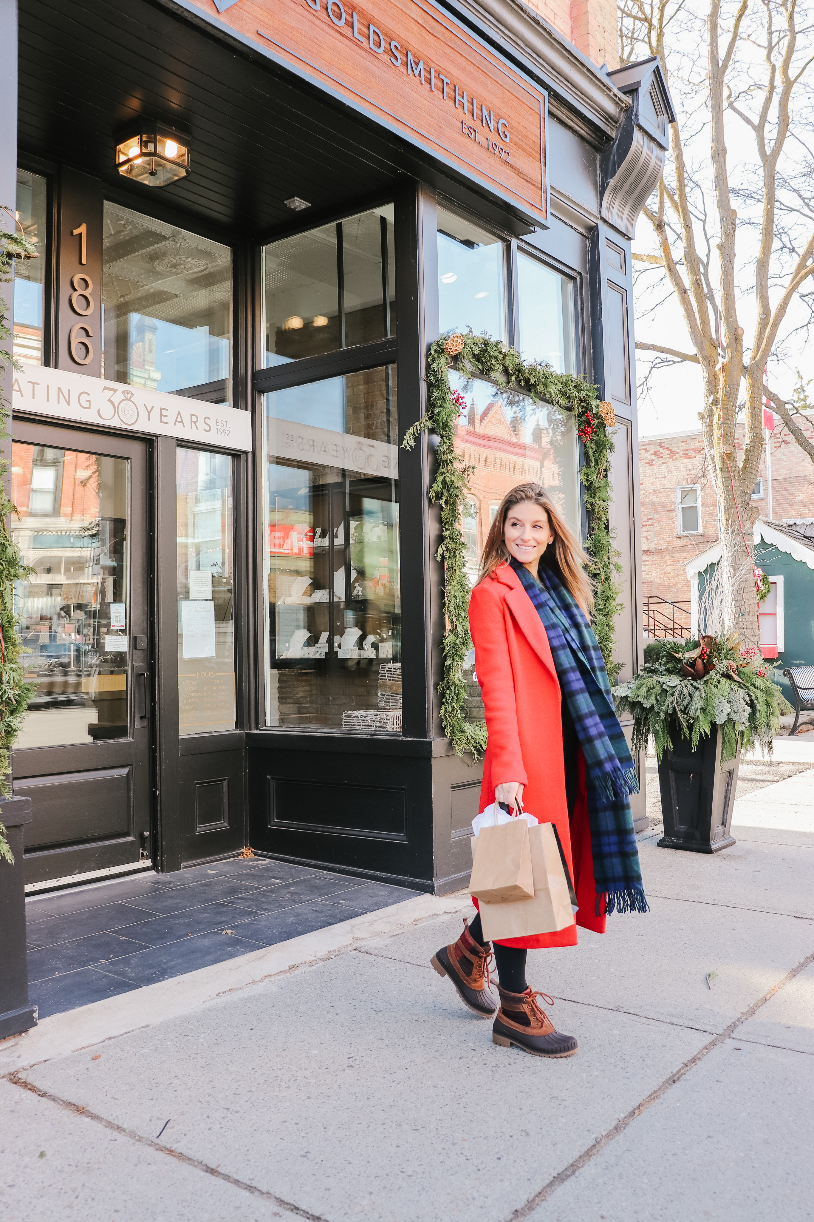 Holiday shopping image- woman shopping