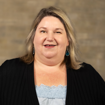Headshot of Lindy Schulze