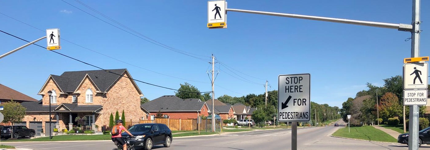 Cyclist crossing at PXO