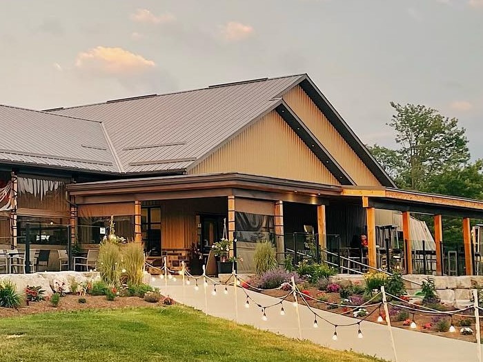 An exterior photo of the Slabtown Cider Co. Eatery and patio 