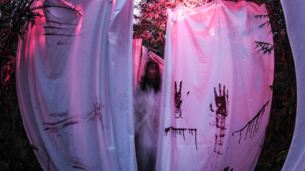 Halloween scare actor at the Cannington Haunted Attraction in Brock, Ontario, Canada