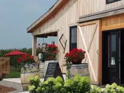 Web-700-px-Applewood-Farm-Winery.jpg