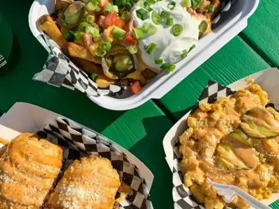 Food-Trucks---405x284---Durham-Tourism.jpg